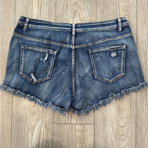 Blue Denim Distressed Fringe Jean Shorts XXL - Picture 2 of 3